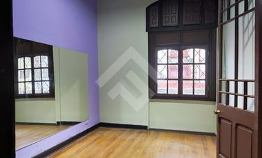 Casa en Arriendo en Sierra Bella / Av Matta