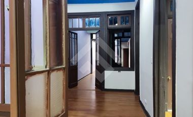 Casa en Arriendo en Sierra Bella / Av Matta