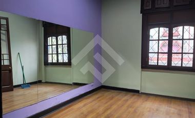Casa en Arriendo en Sierra Bella / Av Matta
