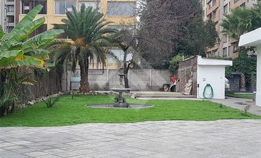 Casa en Arriendo en Metro Monseñor Eyzaguirre