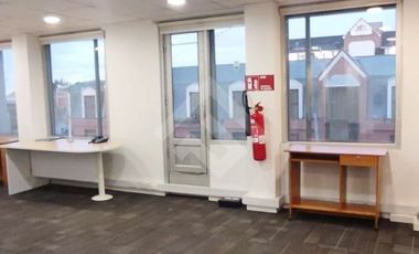 Local Comercial en Arriendo en Gobernador Carlos Bories