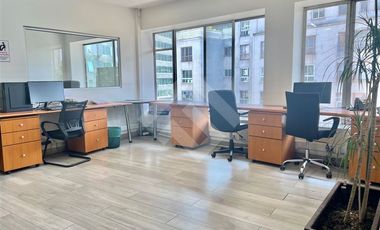 Oficina en Arriendo en Av Providencia / Calle Bucarest