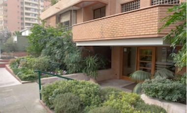 Estacionamiento en Venta en la gloria 77