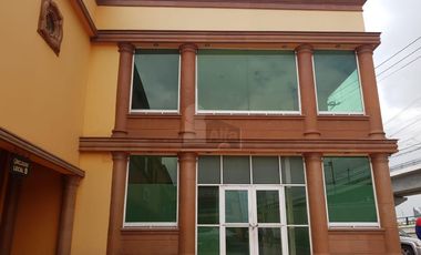 Edificio en renta sobre Av. Las Torres
