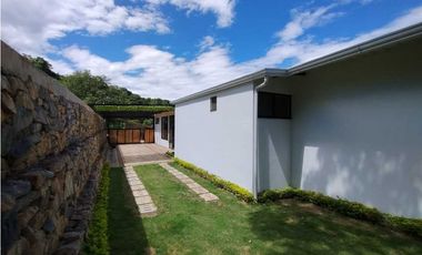 Quinta con Piscina privada en Venta en La Mesa/Ganga