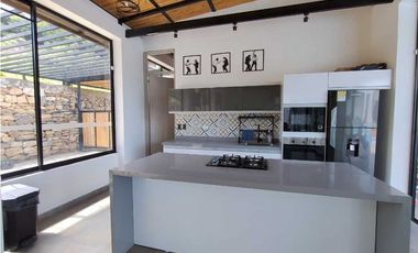 Quinta con Piscina privada en Venta en La Mesa/Ganga