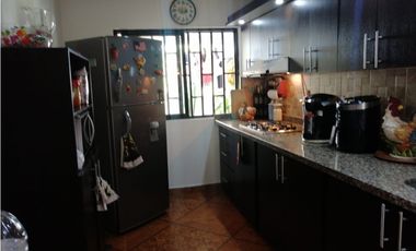 SE VENDE CASA BIFAMILIAR EN OCCIDENTE DE ARMENIA QUINDIO COLOMBIA