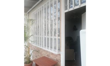 SE VENDE CASA BIFAMILIAR EN OCCIDENTE DE ARMENIA QUINDIO COLOMBIA