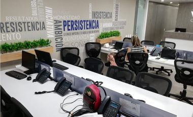 VENTA OFICINA -  AVENIDA LAS PALMAS CON SAN JULIN