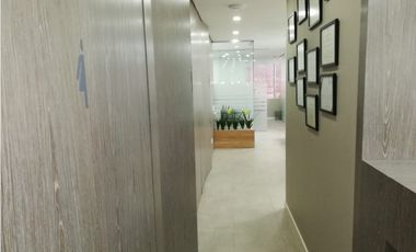 VENTA OFICINA -  AVENIDA LAS PALMAS CON SAN JULIN