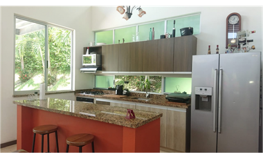 VENTA CASA FINCA PARCELACIÓN ARELLANA, SAN JERÓNIMO, ANTIOQUIA