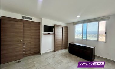 SUITE VISTA AL MAR EN EDIFICIO ARRECIFE, SUR DE MANTA 