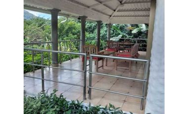 ALQUILO CASA EN EL VALLE DE ANTÓN