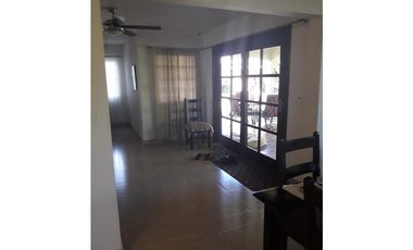 Venta: Propiedad de playa con 4 casas en Santa Clara