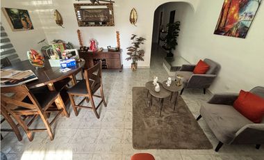 CRISTOBAL / DAVIS COLON / CASA 258M2 / 2 NIVELES / 4 HABITACIO