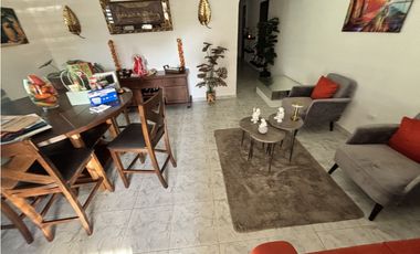 CRISTOBAL / DAVIS COLON / CASA 258M2 / 2 NIVELES / 4 HABITACIO
