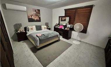 CRISTOBAL / DAVIS COLON / CASA 258M2 / 2 NIVELES / 4 HABITACIO
