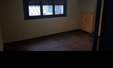 Casa en alquiler en Villa Luzuriaga