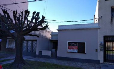 Casa en alquiler en Villa Luzuriaga