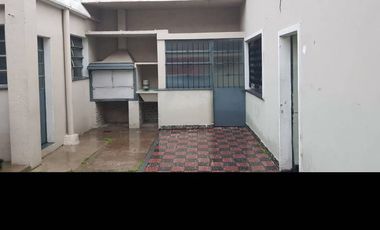 Casa en alquiler en Villa Luzuriaga