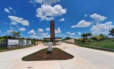 Villa Chinchimbacal en venta  Privada Pájaro en Piedra, Tixcuytún