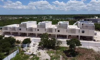 Villa Chinchimbacal en venta  Privada Pájaro en Piedra, Tixcuytún
