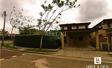 VENDO CASA  EN WOODLANDS- PANAM PACFICO (9)