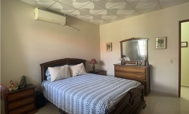 Venta: Hermosa y espaciosa casa con dos lotes en Penonomé