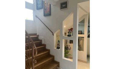 VENTA DE CASA EN CLAYTON 672M2