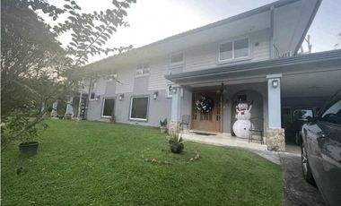 VENTA DE CASA EN CLAYTON 672M2