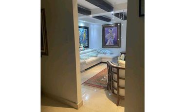 VENTA DE CASA EN CLAYTON 672M2