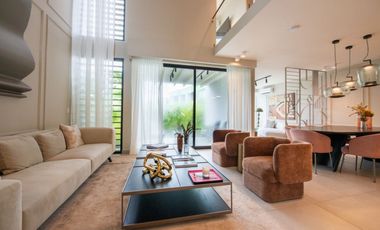 SE VENDE CASA EN PANAM PACIFICO/den y  un estudio en planta baja