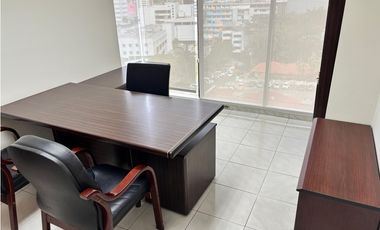 OBARRIO / OFICINA AMOBLADA / PH OMEGA / 234M2 / 5 PARKIN