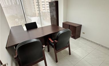 OBARRIO / OFICINA AMOBLADA / PH OMEGA / 234M2 / 5 PARKIN