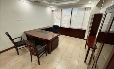 OBARRIO / OFICINA AMOBLADA / PH OMEGA / 234M2 / 5 PARKIN