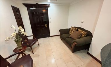 OBARRIO / OFICINA AMOBLADA / PH OMEGA / 234M2 / 5 PARKIN