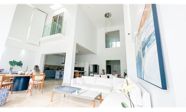 SANTA MARIA / FAIRWAY ESTATE / CASA DE LUJO AMOBLADA 800M2