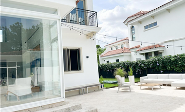 SANTA MARIA / FAIRWAY ESTATE / CASA DE LUJO AMOBLADA 800M2