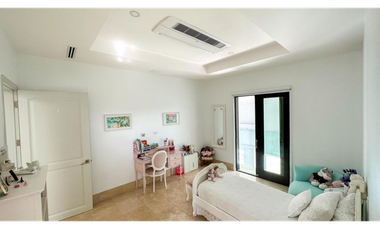 SANTA MARIA / FAIRWAY ESTATE / CASA DE LUJO AMOBLADA 800M2