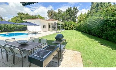 SANTA MARIA / FAIRWAY ESTATE / CASA DE LUJO AMOBLADA 800M2