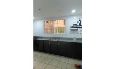 VENTA DE LINDA CASA DE ESQUINA EN BRISAS DEL GOLF 3 RECAMARAS 3 BAÑOS