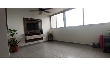 SE VENDE APARTAMENTO EN TUMBA MUERTO