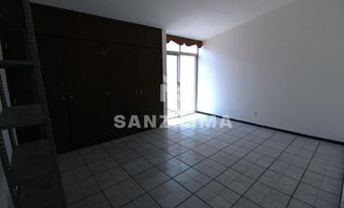 Alameda: Oficina en renta por espacios