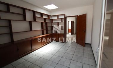 Alameda: Oficina en renta por espacios