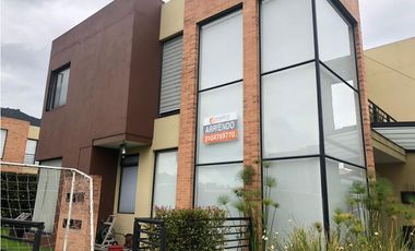 Se Arrienda Casa en Cota