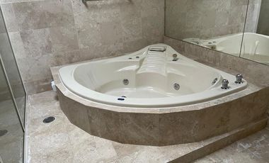 PRECIOSA CASA EN CONDOMINIO EN VENTA INTERLOMAS