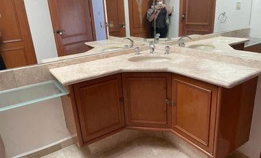 PRECIOSA CASA EN CONDOMINIO EN VENTA INTERLOMAS