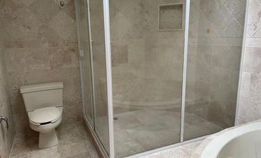 PRECIOSA CASA EN CONDOMINIO EN VENTA INTERLOMAS