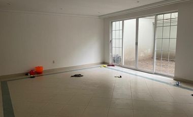 PRECIOSA CASA EN CONDOMINIO EN VENTA INTERLOMAS