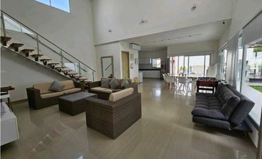VENDO HERMOSA CABAÑA AMOBLADA EN VILLAS DE PALMARITO